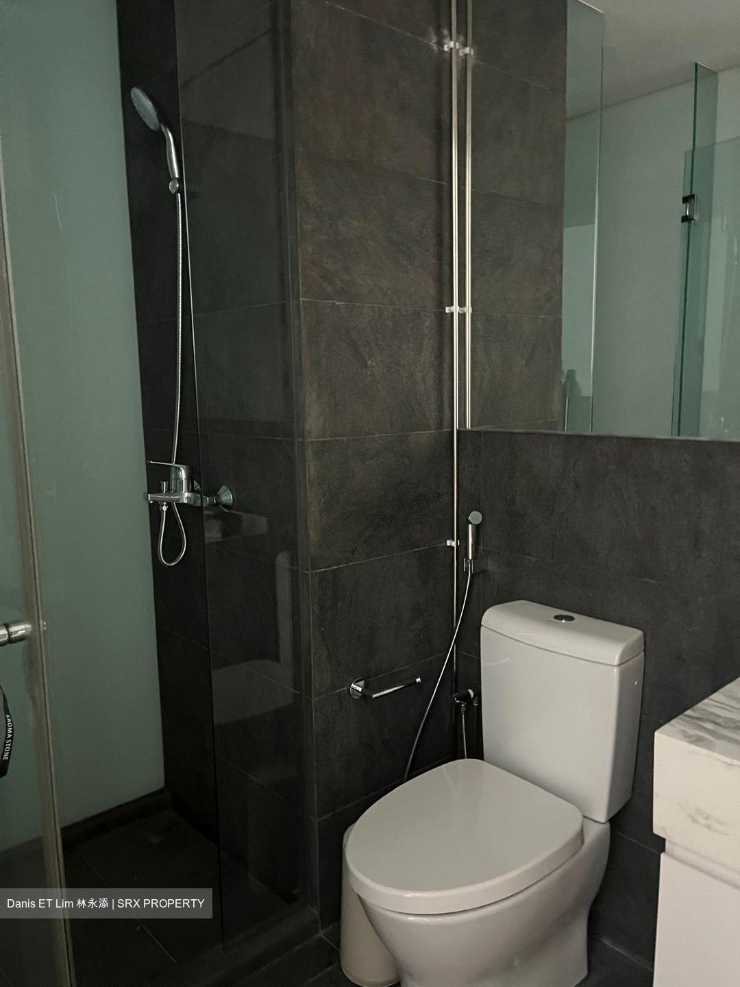 Arc 380 (D8), Office #482915371